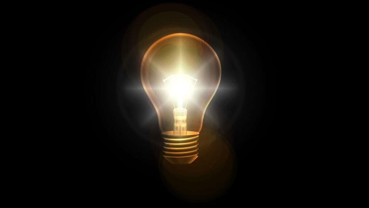 lightbulb 2010022 1280