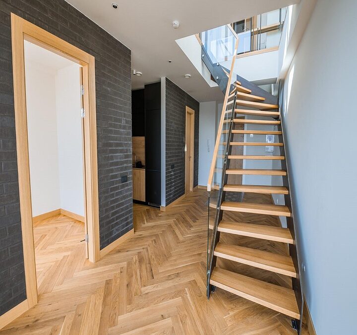 How to Choose Durable Flooring for High-Traffic Areas in Your Sarasota Home