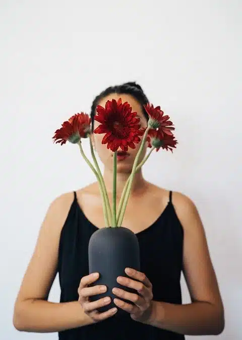 Local Sarasota Florist: Same-Day Flower Delivery Available (Highlights a key service, location)