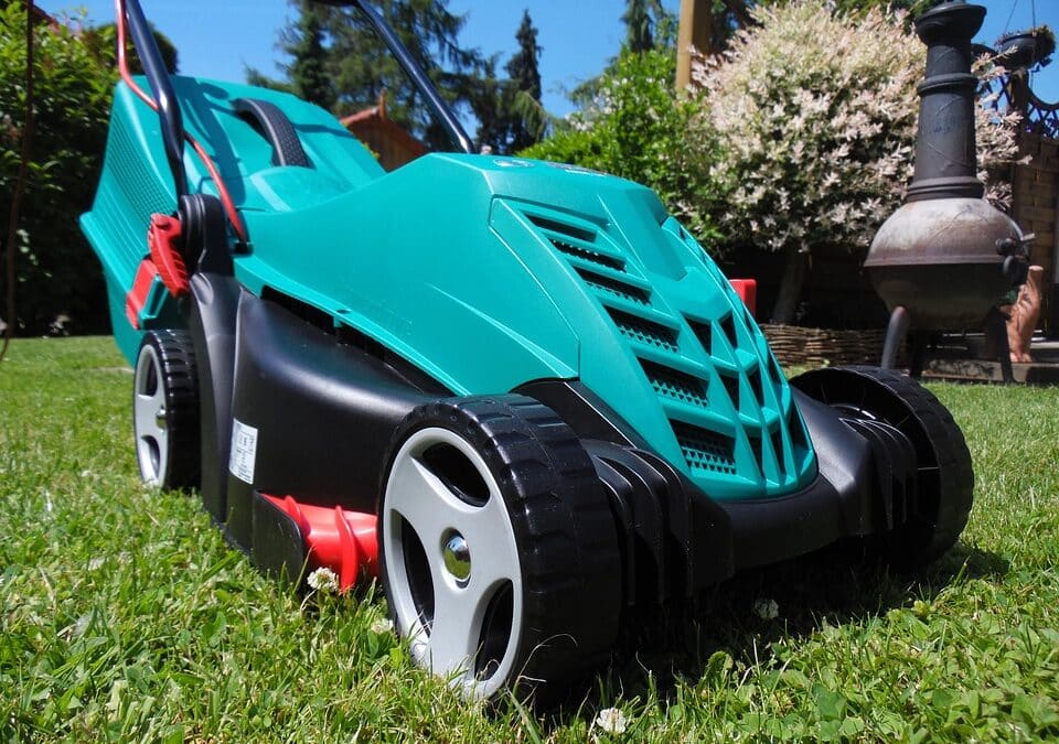 Precision Targeting: Using PPC to Reach the Right Lawn Care Customers in Bradenton