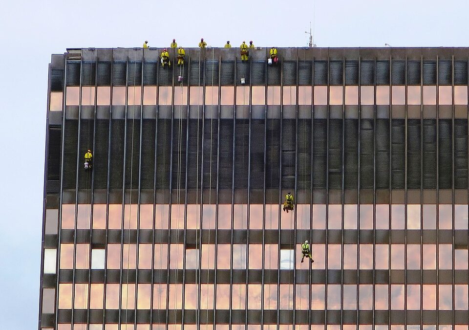 Unlocking Sarasota's Skyline: Why Window Cleaners Need PPC to Shine in a Competitive Market