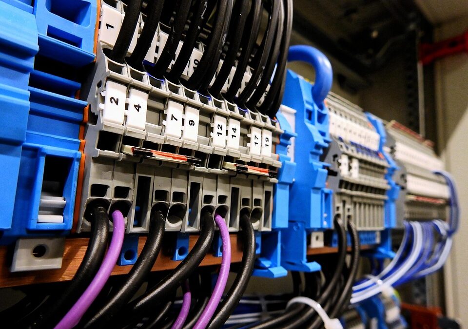 Bright Ideas: How PPC Can Light Up Your Sarasota Electrician Business