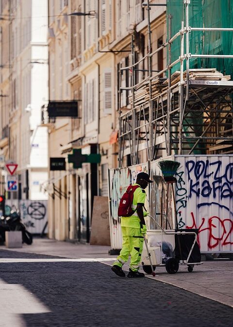 From Streaky Sales to Crystal Clear Profits: Why Bradenton Window Cleaners Should Embrace PPC Today