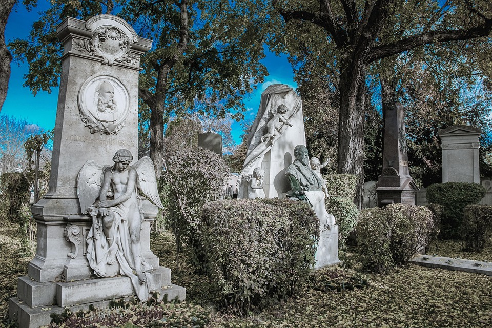 Beyond Mourning: Harnessing PPC Advertising to Connect Sarasota Families with Compassionate Care