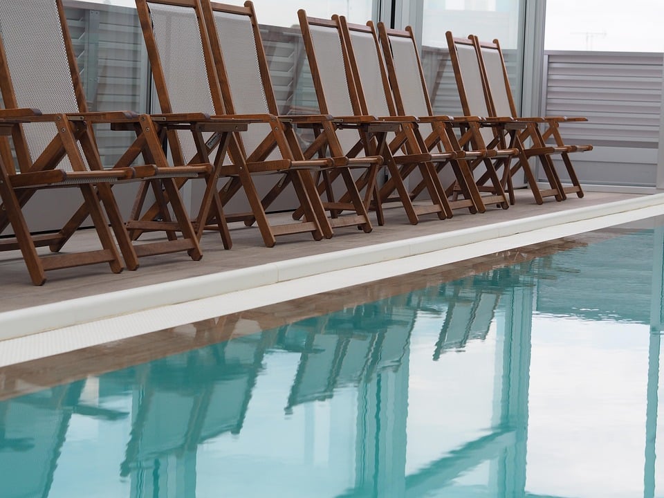 Clear Water, Clear Results: How Effective PPC Can Fill Your Sarasota Pool Cleaning Schedule