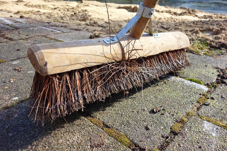 Elevate Your Window Cleaning Game: Why Local PPC is a Must for Bradenton Small Businesses