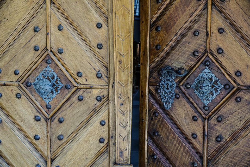 Drive More Clients to Your Garage Door Repair Service: The PPC Advantage for Bradenton Small Businesses