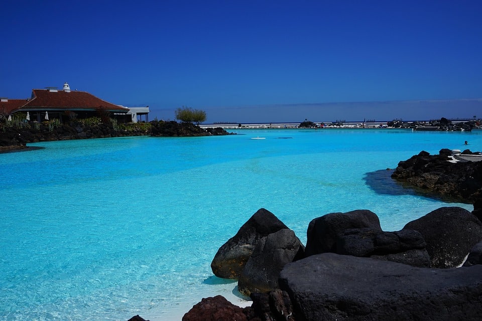 Making Waves: How SEO Can Help Your Bradenton Pool Repair Business Float Above the Competition