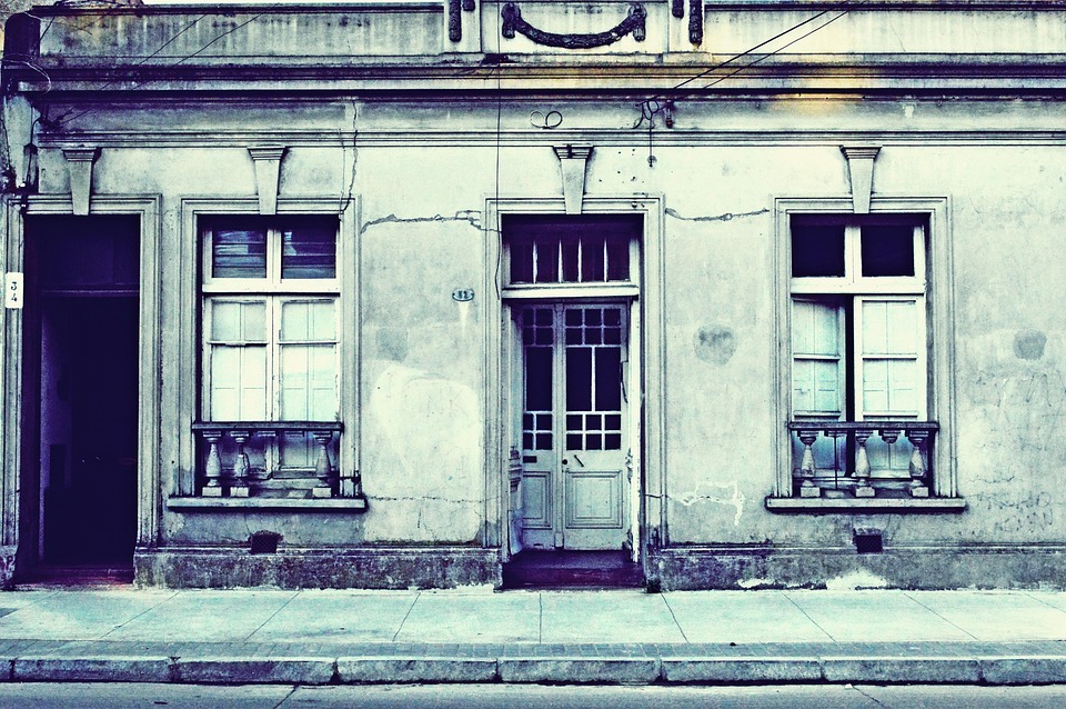 Revive Your Reach: 5 Ways PPC Can Ensure Your Water Damage Restoration Business Stands Out in Sarasota