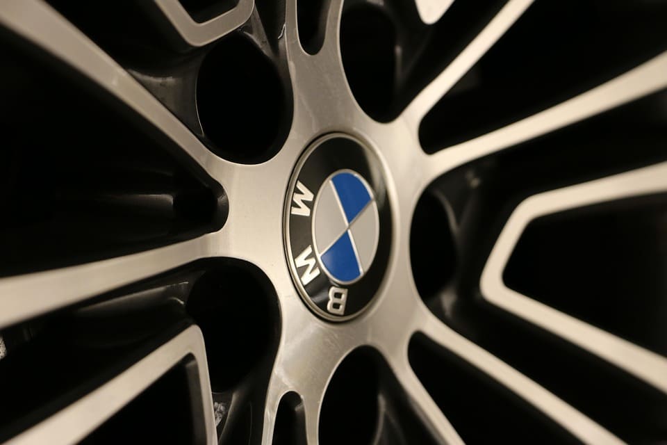 Sculpting Your Brand: The Hidden Benefits of PPC Advertising for Sarasota’s Auto Detailers