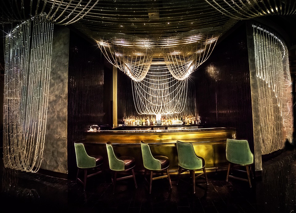 Transforming Spaces and Search Rankings: How Bradenton Interior Designers Can Boost Business with SEO